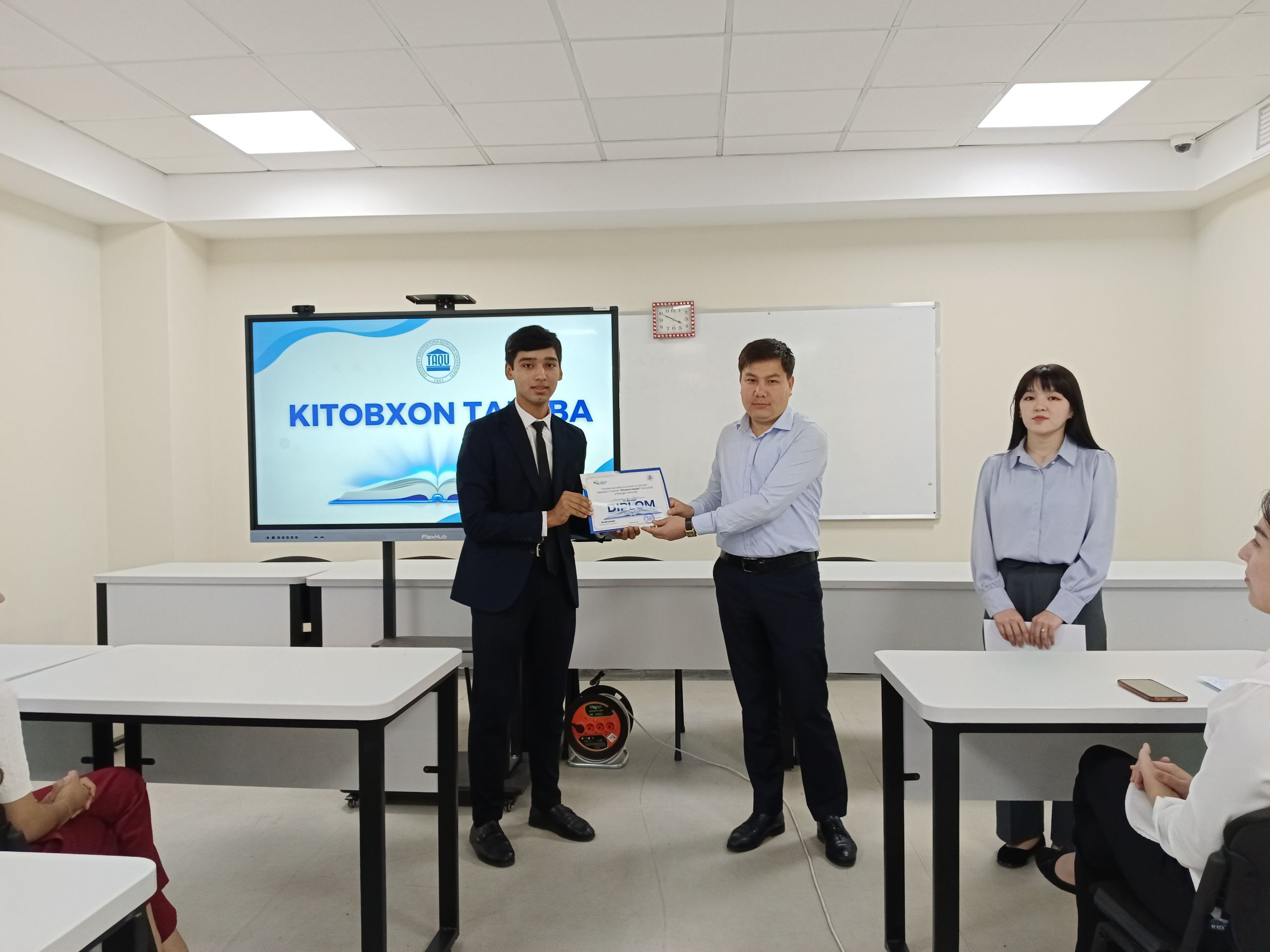 Yoshlar ittifoqi koordinatorlari tomonidan "Kitobxon talaba" mavzusida tanlov o'tkazildi